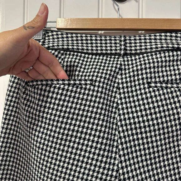Banana Republic | Sloan Pants in black and white | Size: 10L - Picture 3 of 5